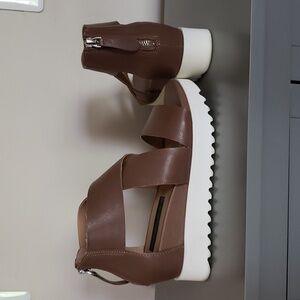 Steve Madden Platform Sandal